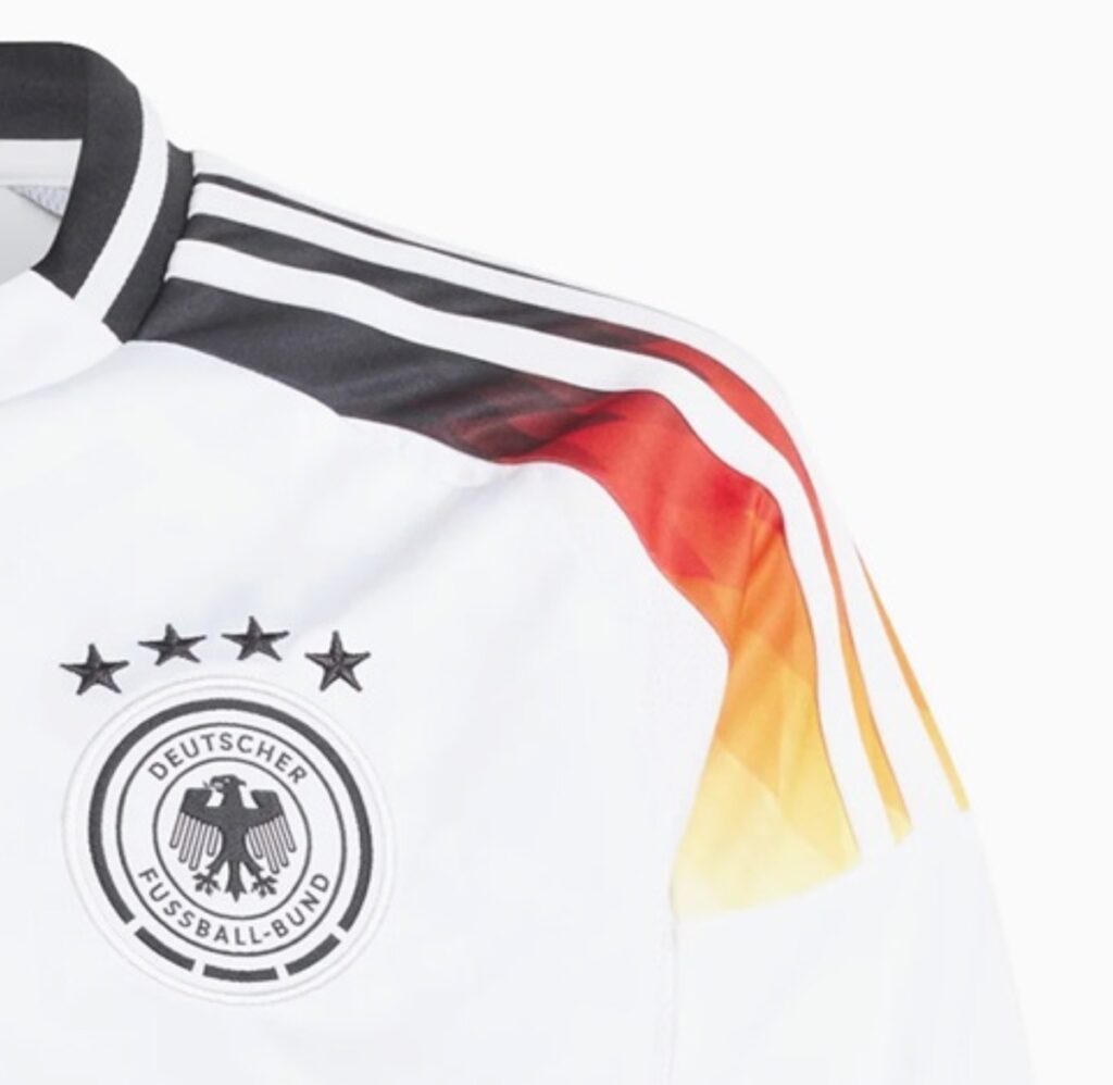 Wie viele WM Meistersterne hat das neue DFB Trikot 2024?